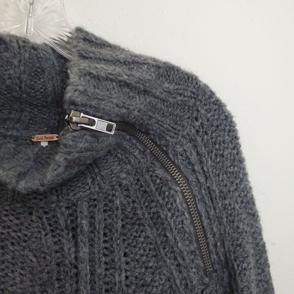 Free People Zip Split pullover sweater in gray - Picture 2 of 9